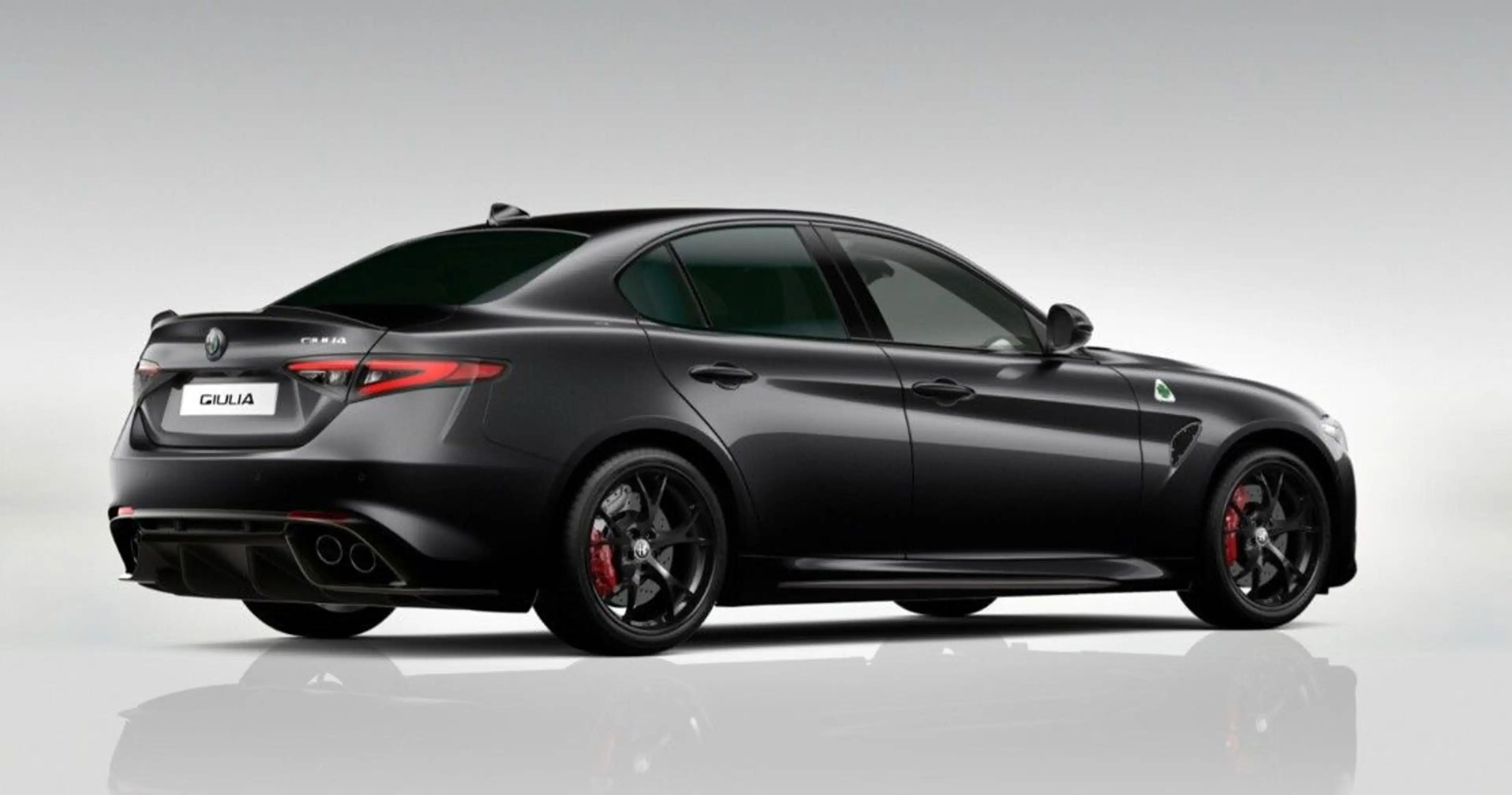 Alfa Romeo Giulia QUADRIFOGLIO 19"Trofeo, Technologie Paket — photo 3