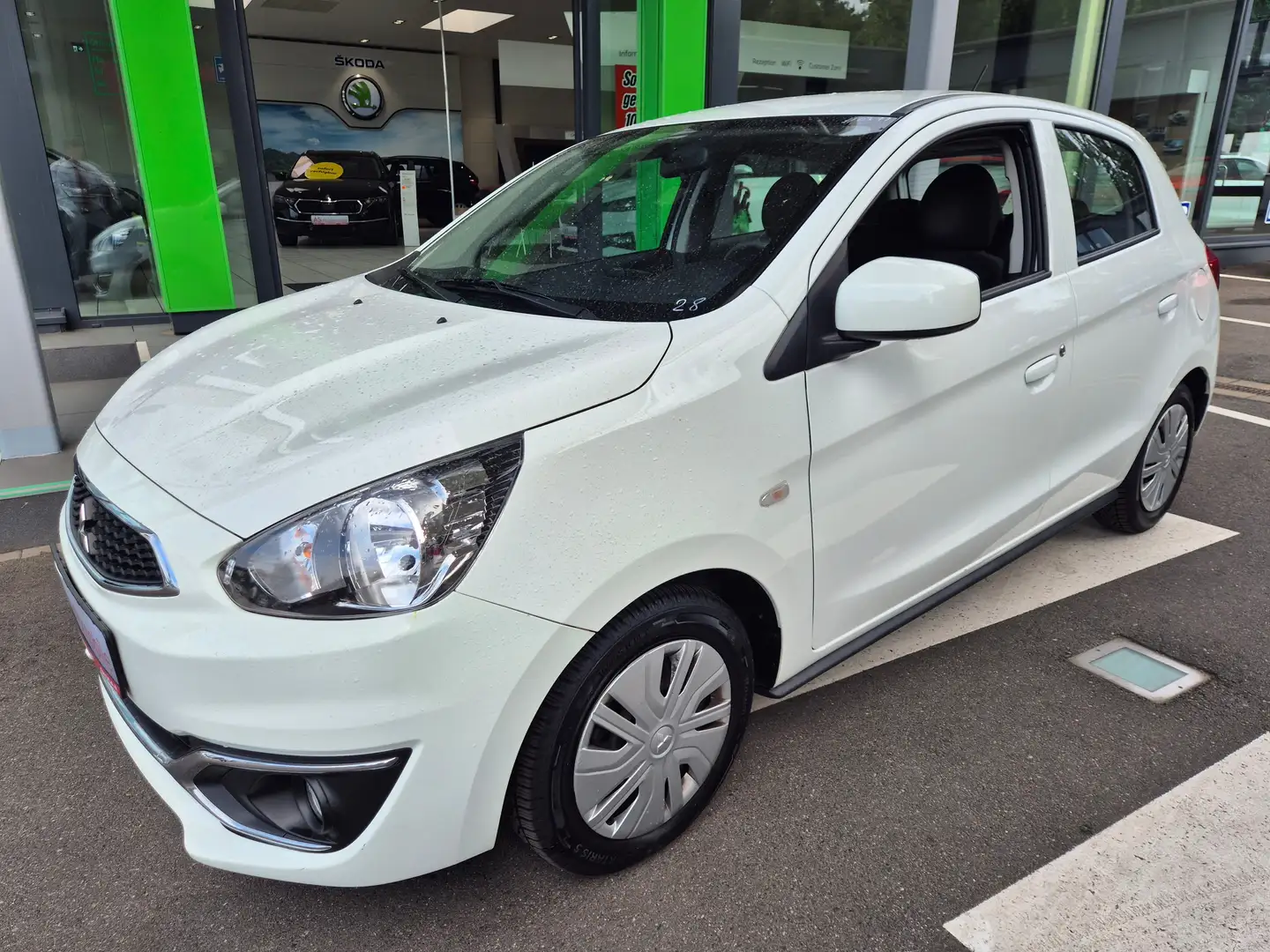 Mitsubishi Space Star "Ihr Skoda und Seat Vertragshändler" Weiß - 1