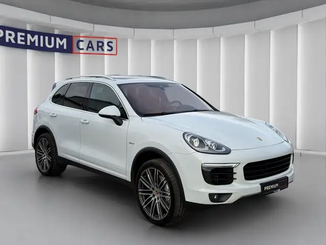 Porsche Cayenne view 7
