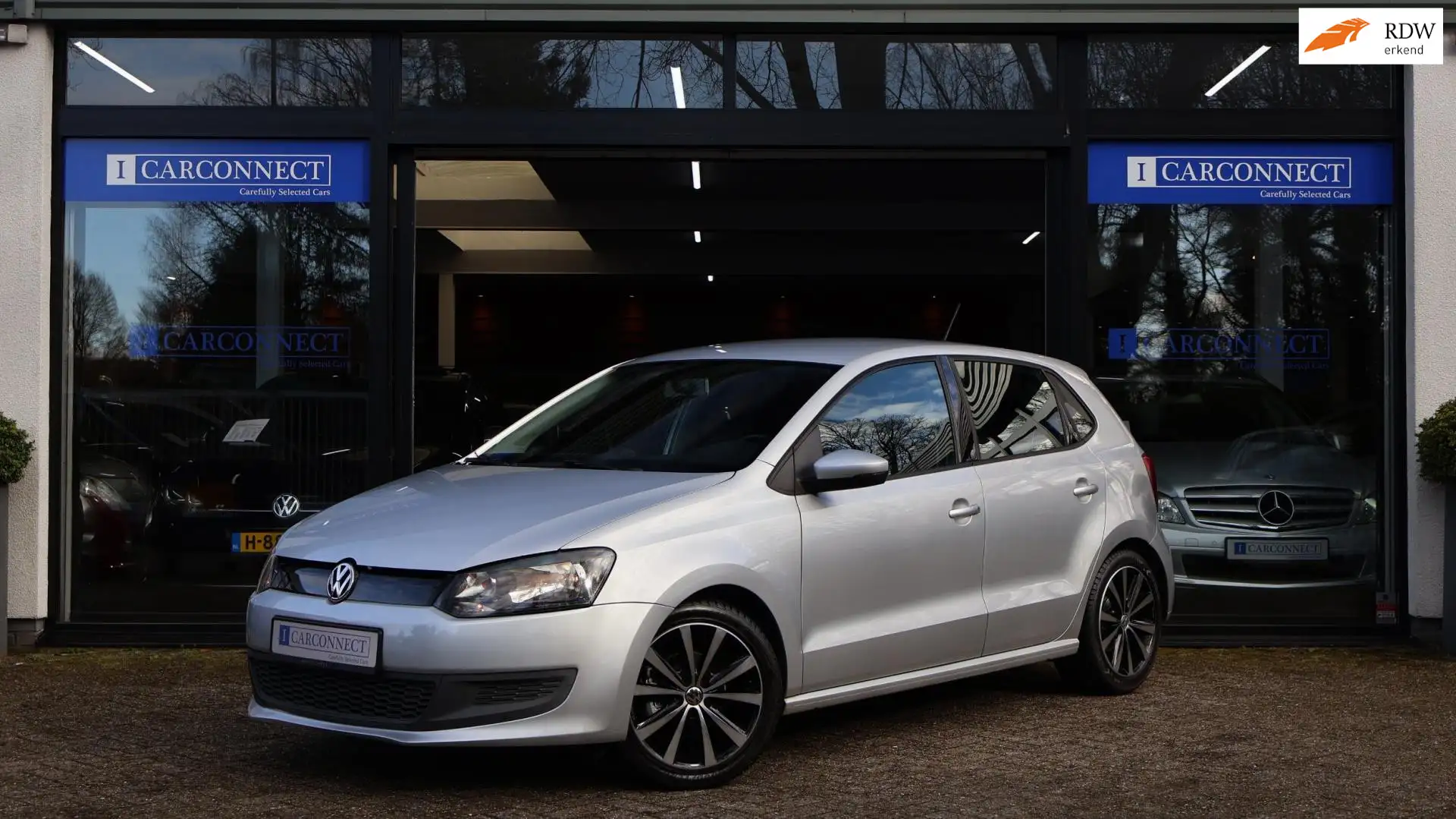 Volkswagen Polo 1.2-12V Comfortline|Navi|Bluetooth|Airco|LM-velgen Plateado - 1