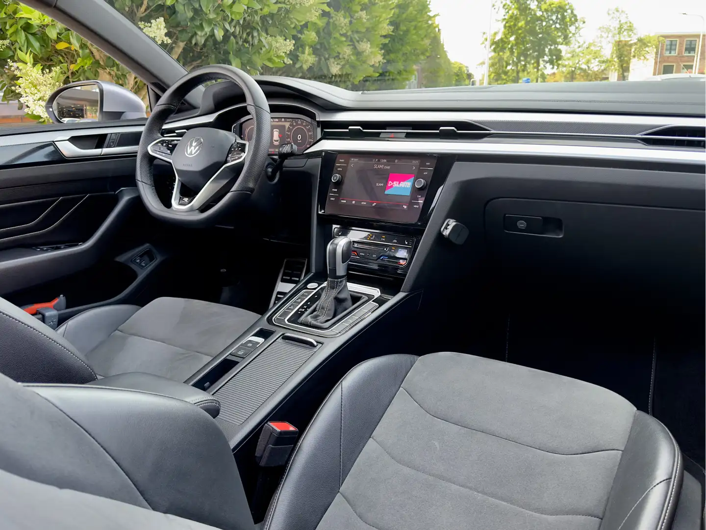 Volkswagen Arteon Shooting Brake 1.4 TSI E-HYBRID AUT6 3X R-LINE 96D Gris - 2