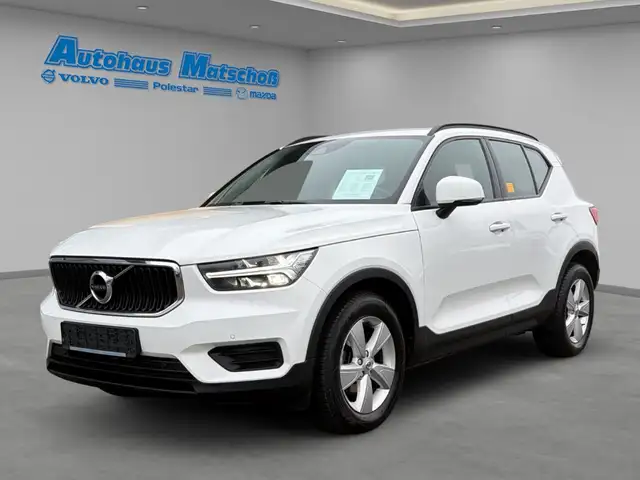 Volvo XC40 Momentum Core 2WD Navi Digitales Cockpit Soundsyst