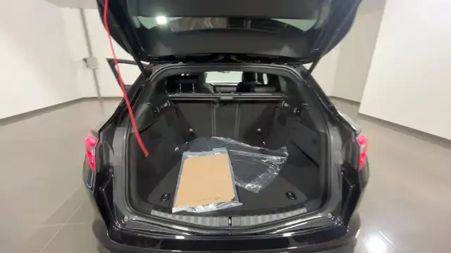 Alfa Romeo Stelvio view 7