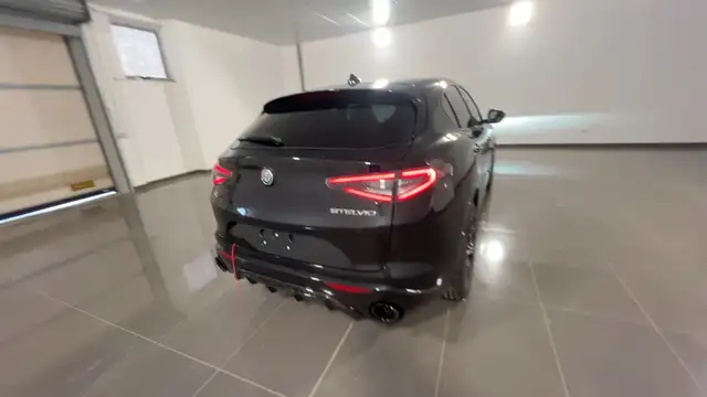 Alfa Romeo Stelvio view 12