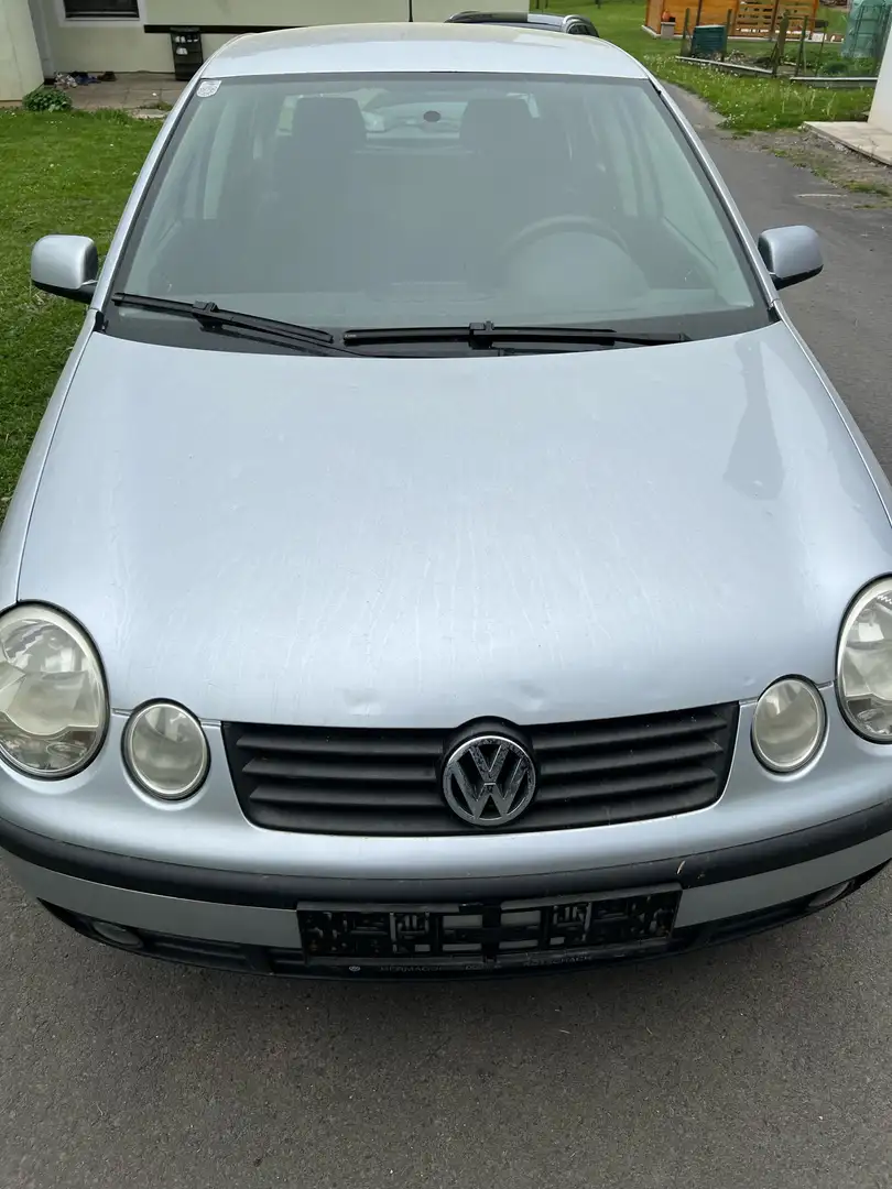 Volkswagen Polo Comfortline 1,4 TDI PD Silber - 1