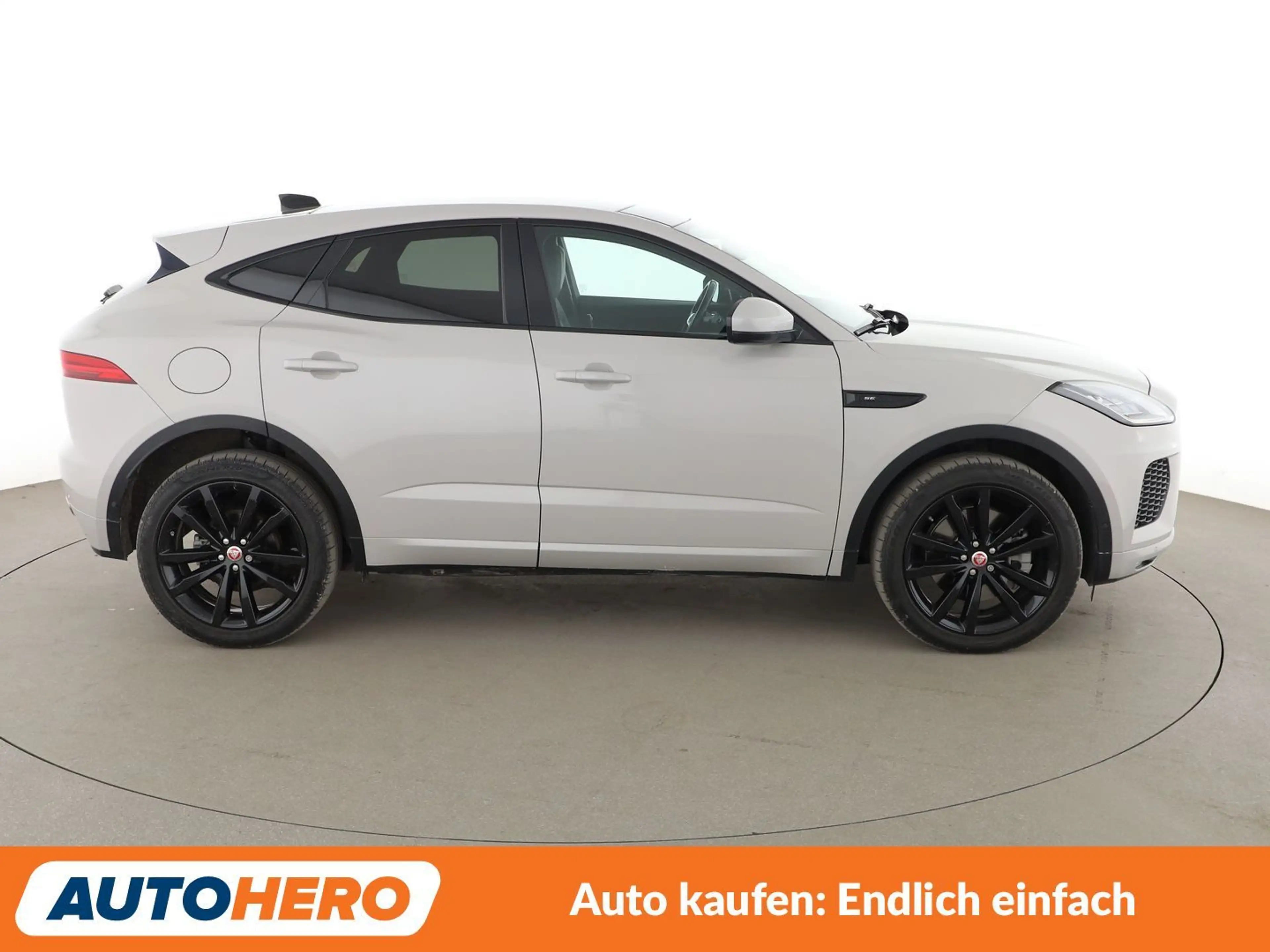 Jaguar E-Pace P250 R-Dynamic SE AWD Aut.*NAVI*LED*ACC*CAM*PDC* — photo 7