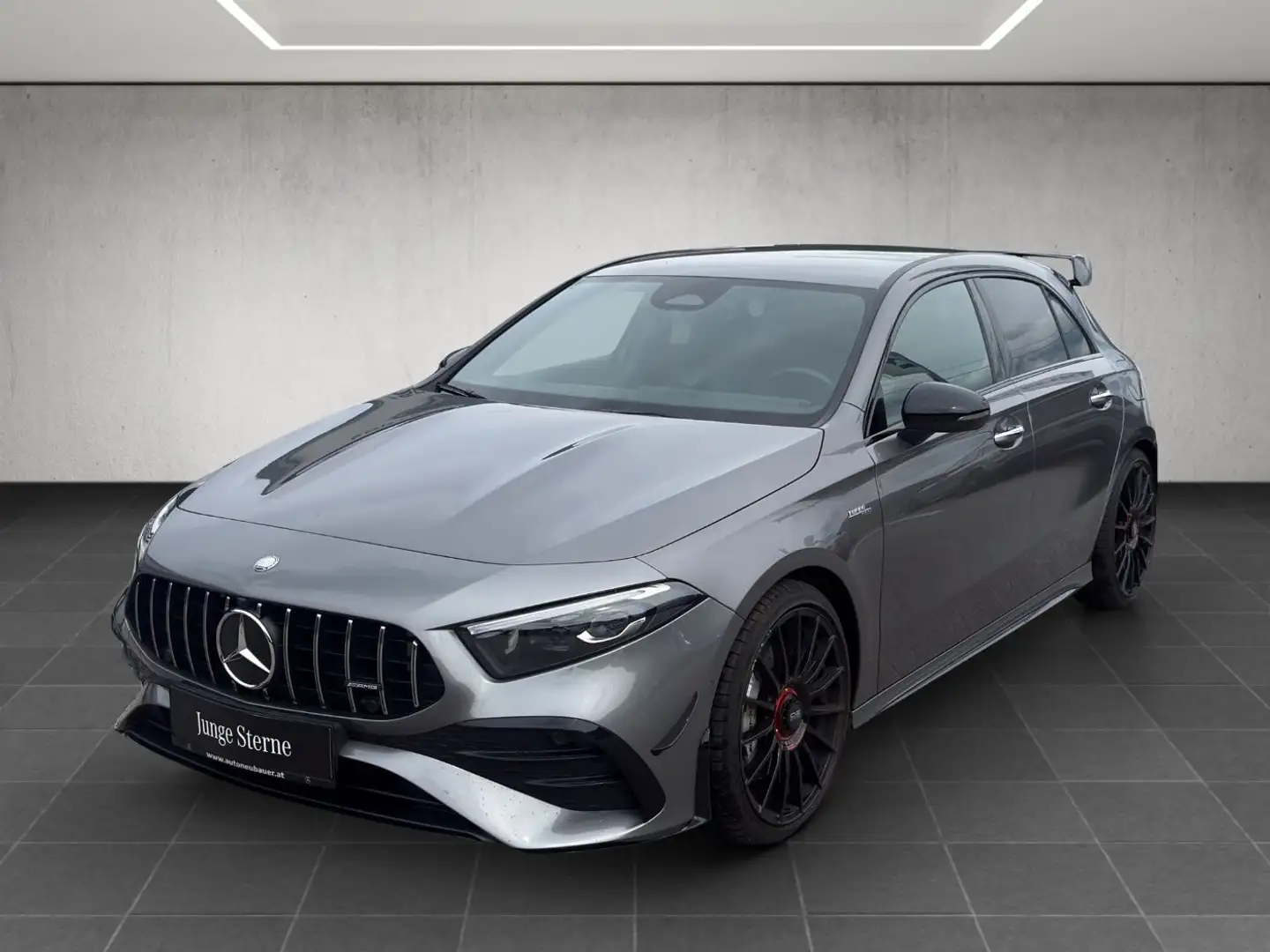 Mercedes-Benz A 35 AMG AMG A 35 4MATIC AMG PTS Shz Ambi Mbeam Grau - 2