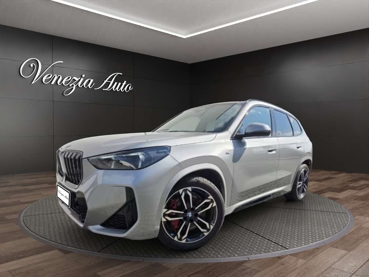 BMW X1 X1 18i M Sport Pro 136cv Pano Tetto AdLED 360 Navi Parkassistent ACC HUD Gancio Sportivo M