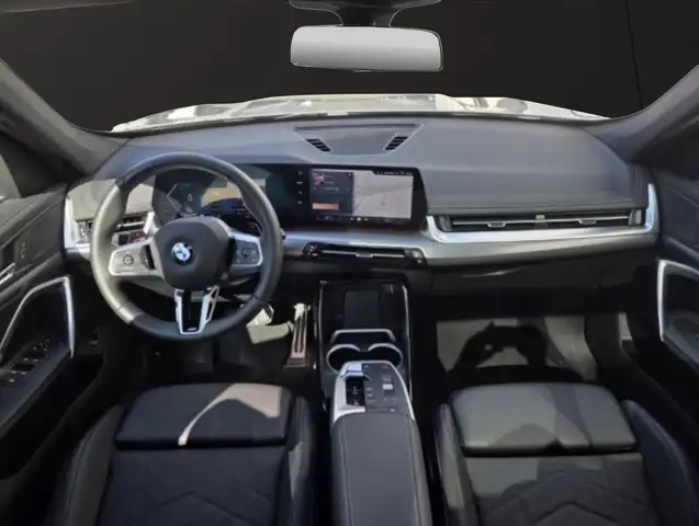 BMW X1 view 8