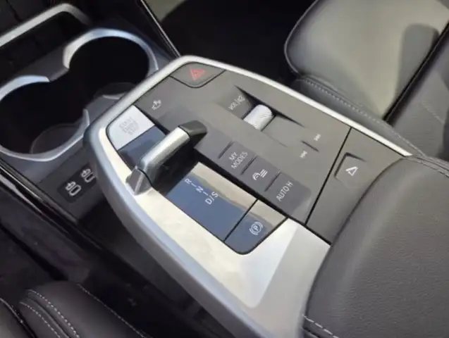 BMW X1 view 11