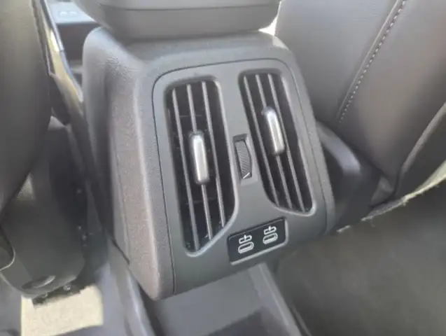 BMW X1 view 12