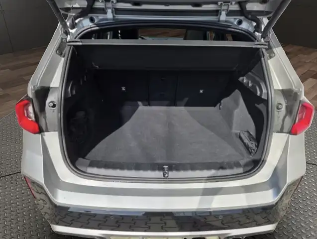 BMW X1 view 10