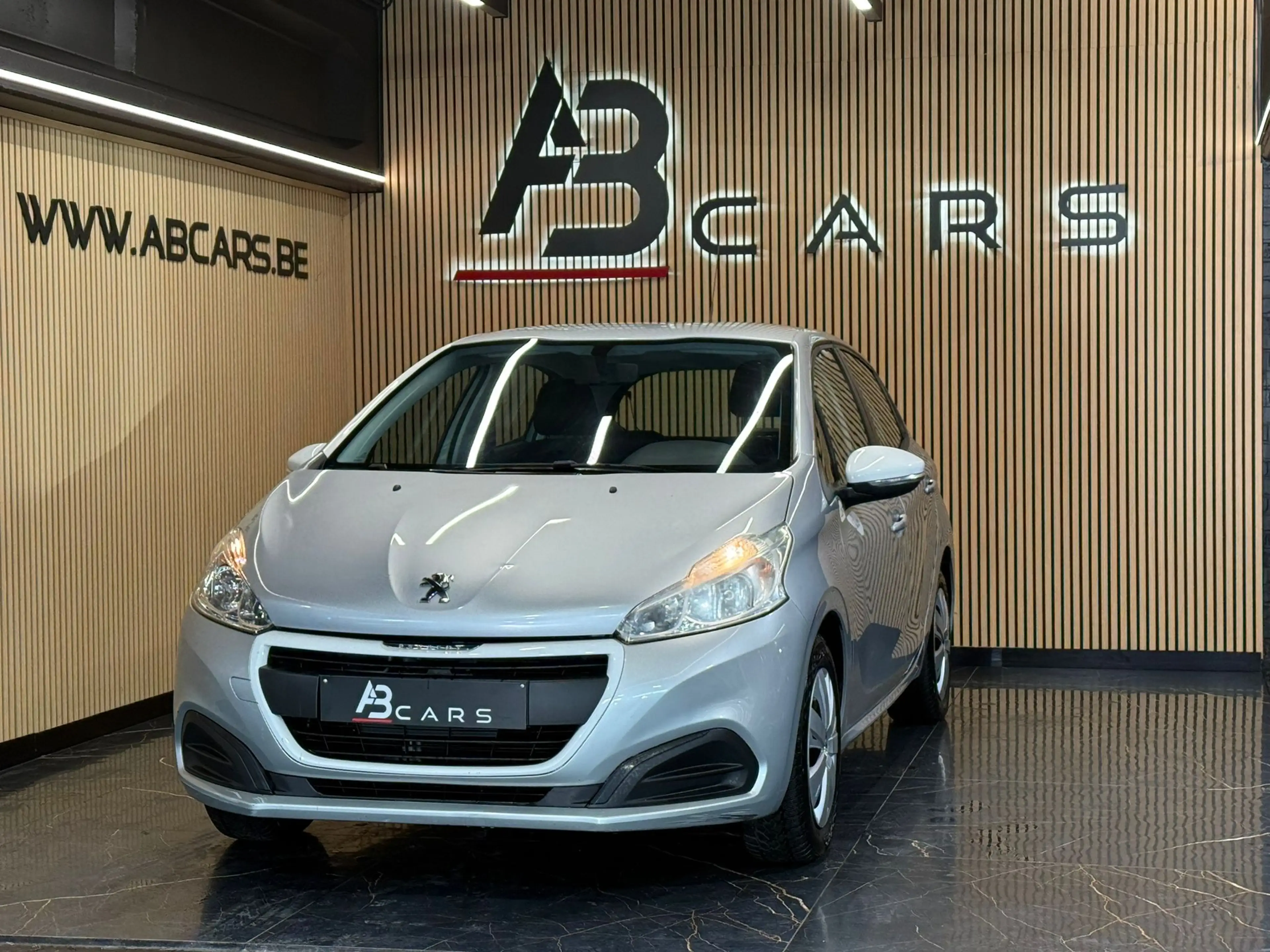 Peugeot 208 1.0I ** GARANTIE 12 MOIS ** — photo 5