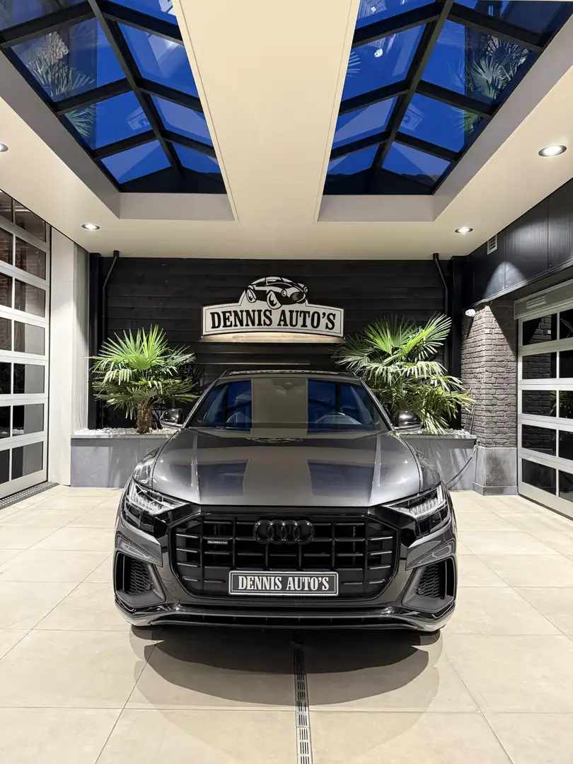 Audi Q8 55 TFSI e quattro Pro Line Advanced Grijs - 2