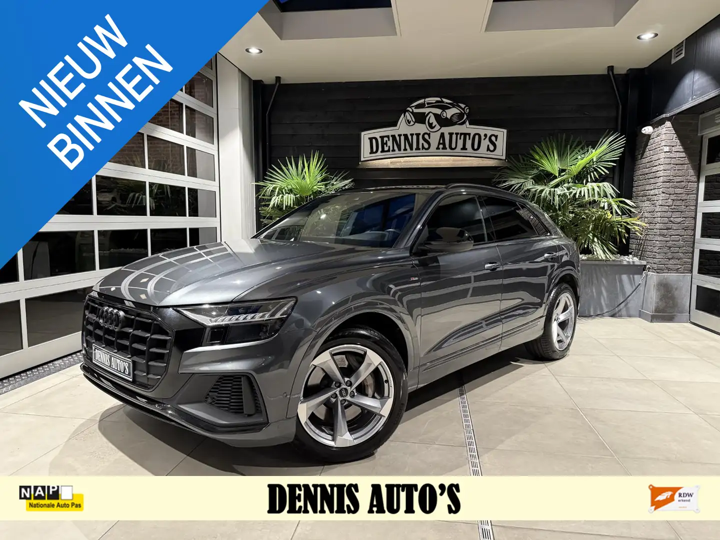 Audi Q8 55 TFSI e quattro Pro Line Advanced Grijs - 1