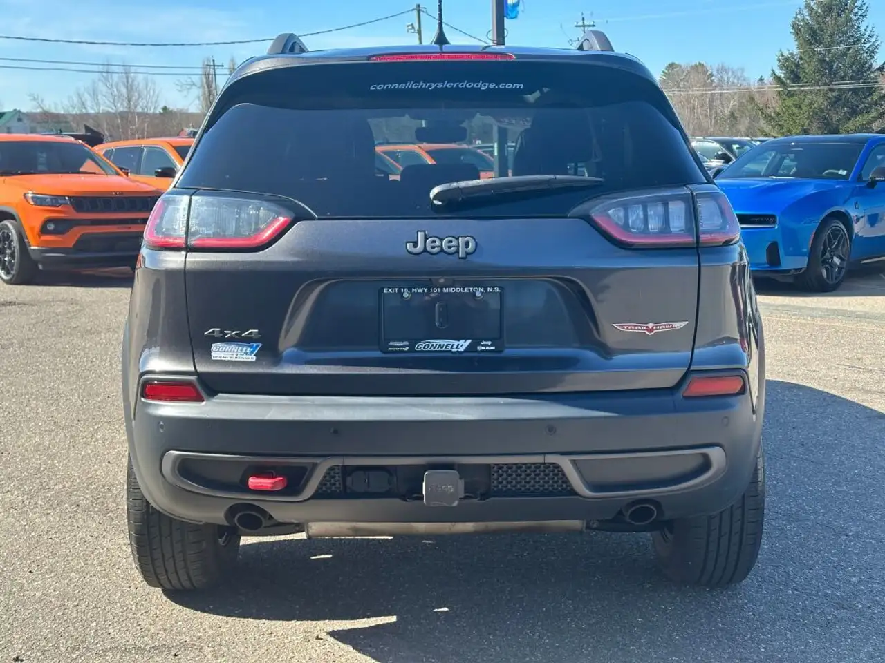 Jeep Cherokee снимка Jeep Cherokee