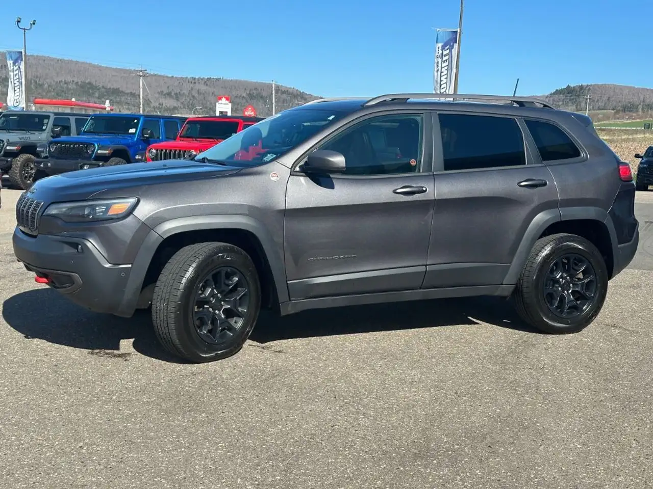 Jeep Cherokee снимка Jeep Cherokee