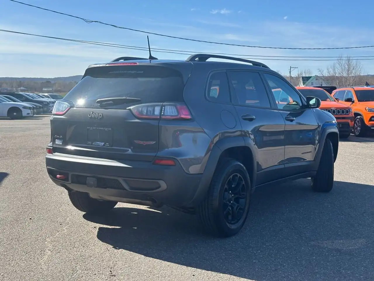 Jeep Cherokee снимка Jeep Cherokee