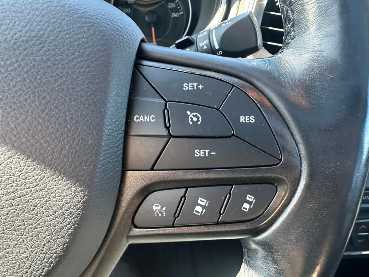 Jeep Cherokee снимка Jeep Cherokee