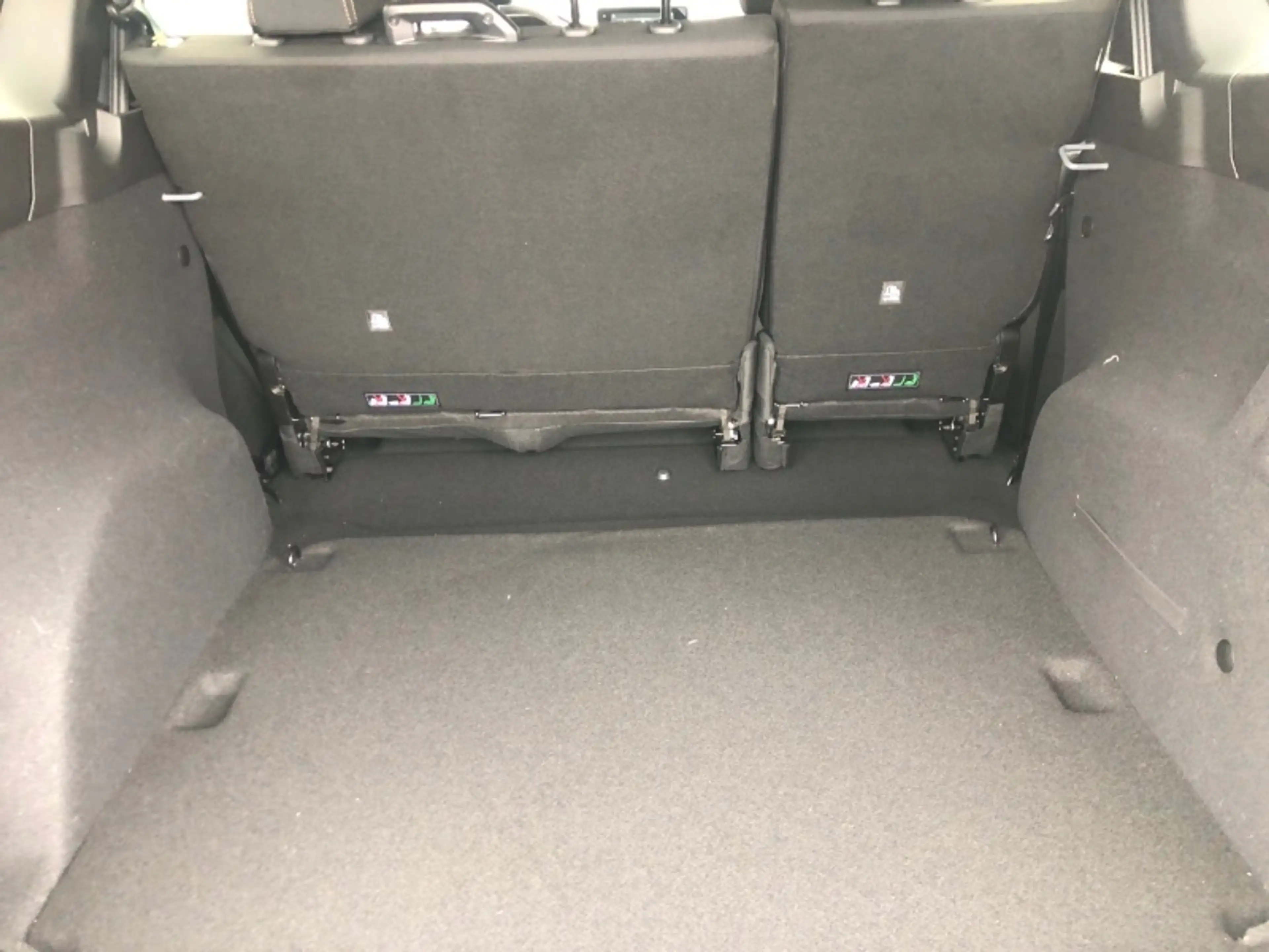 Dacia Jogger JOGGER Extreme TCe 110 PF 5-sitzig — photo 7
