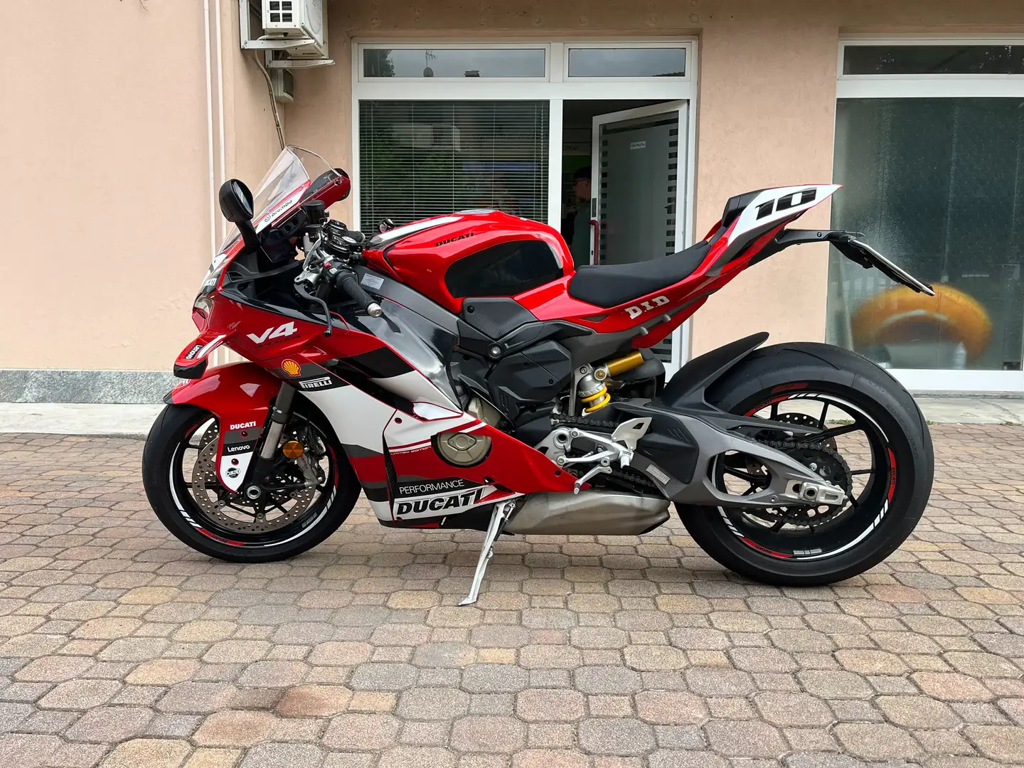 Ducati Panigale V4 2025 Rosso - 2