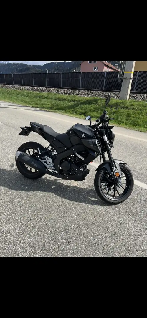 Yamaha MT-125 Negru - 2