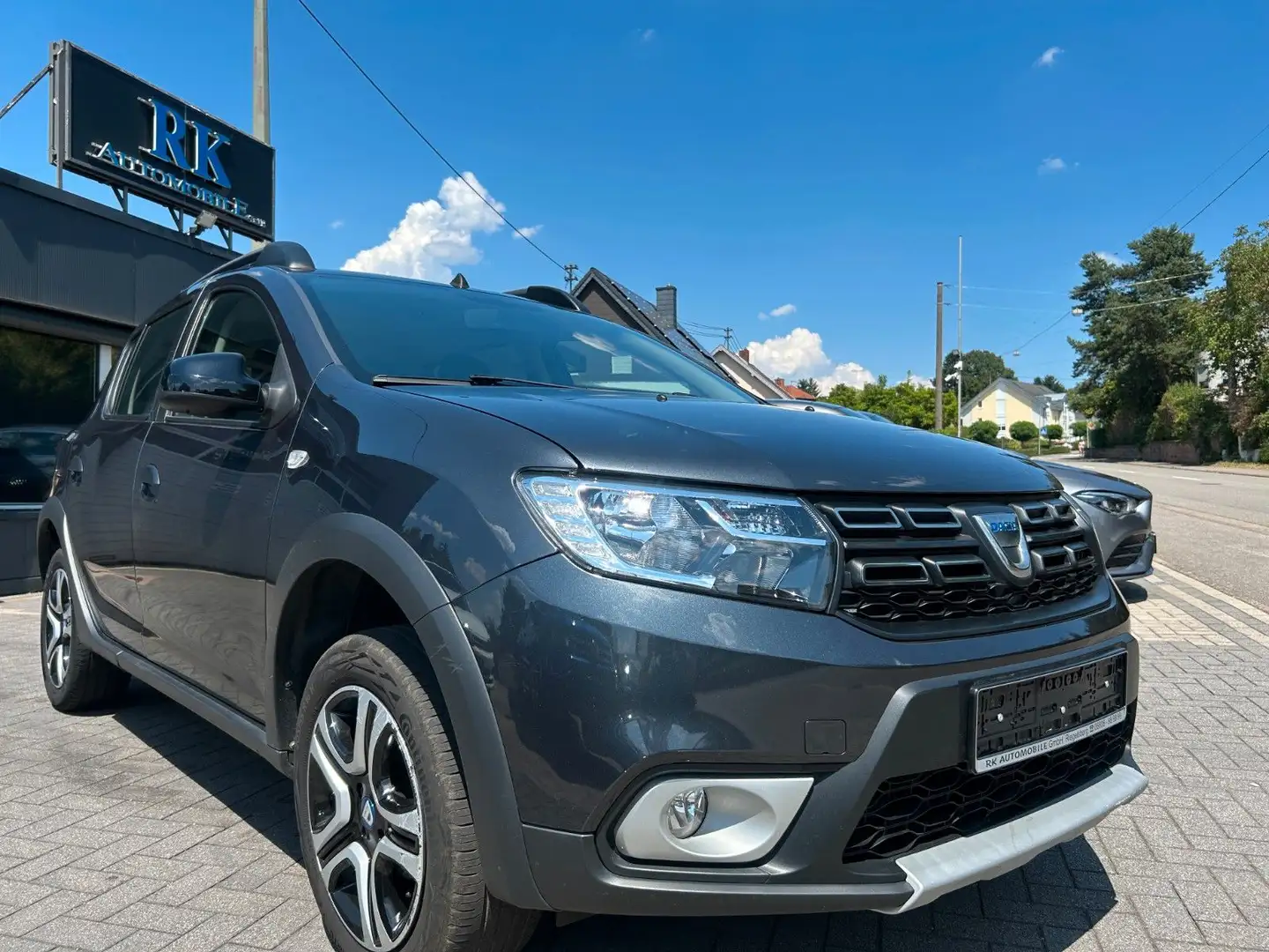 Dacia Sandero II Stepway Celebration Gris - 1