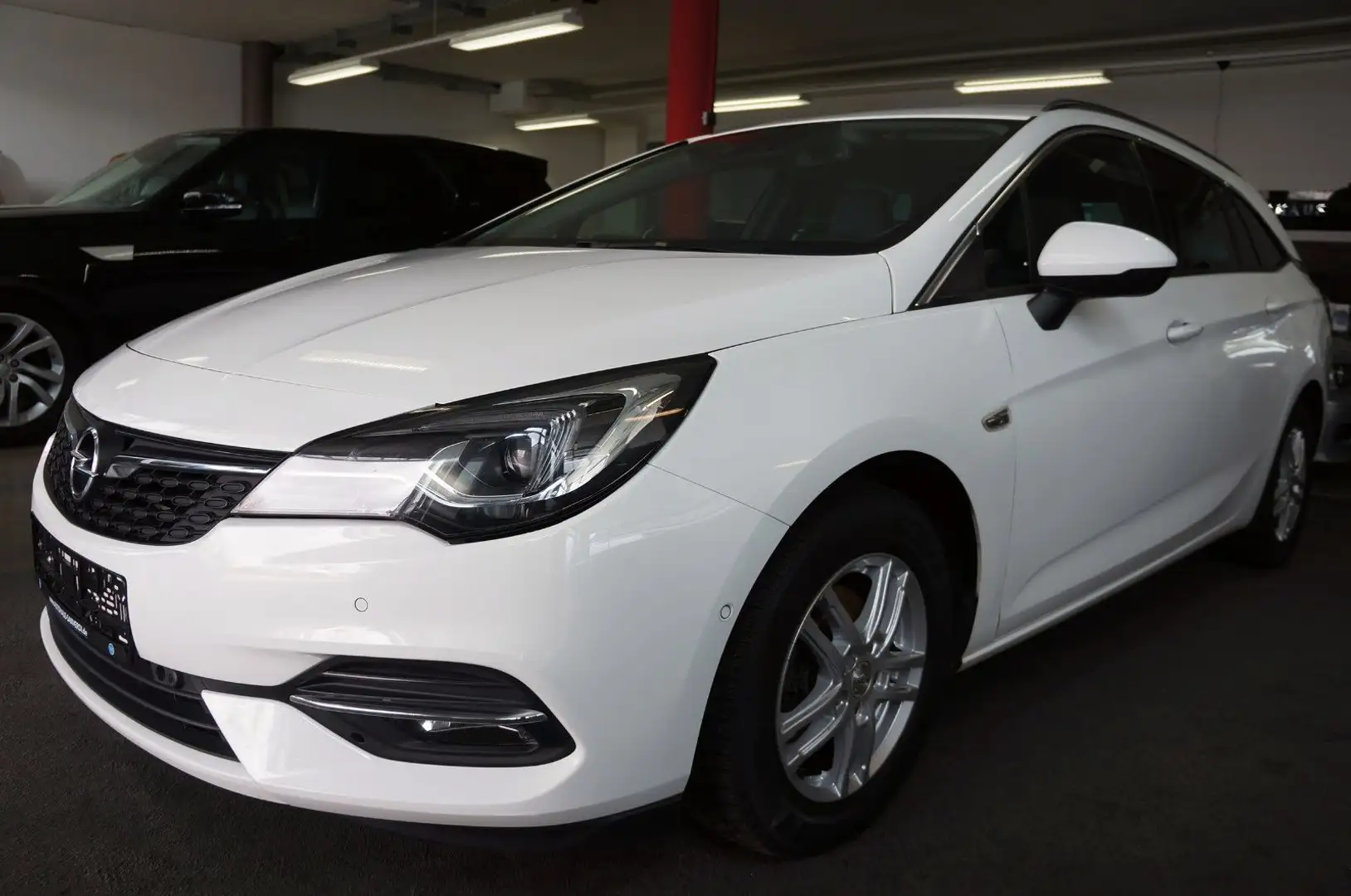 Opel Astra ASTRA ST 1,5 ELEGANCE**SPORTPAKET**9GANG=VOLL=E6 Weiß - 1