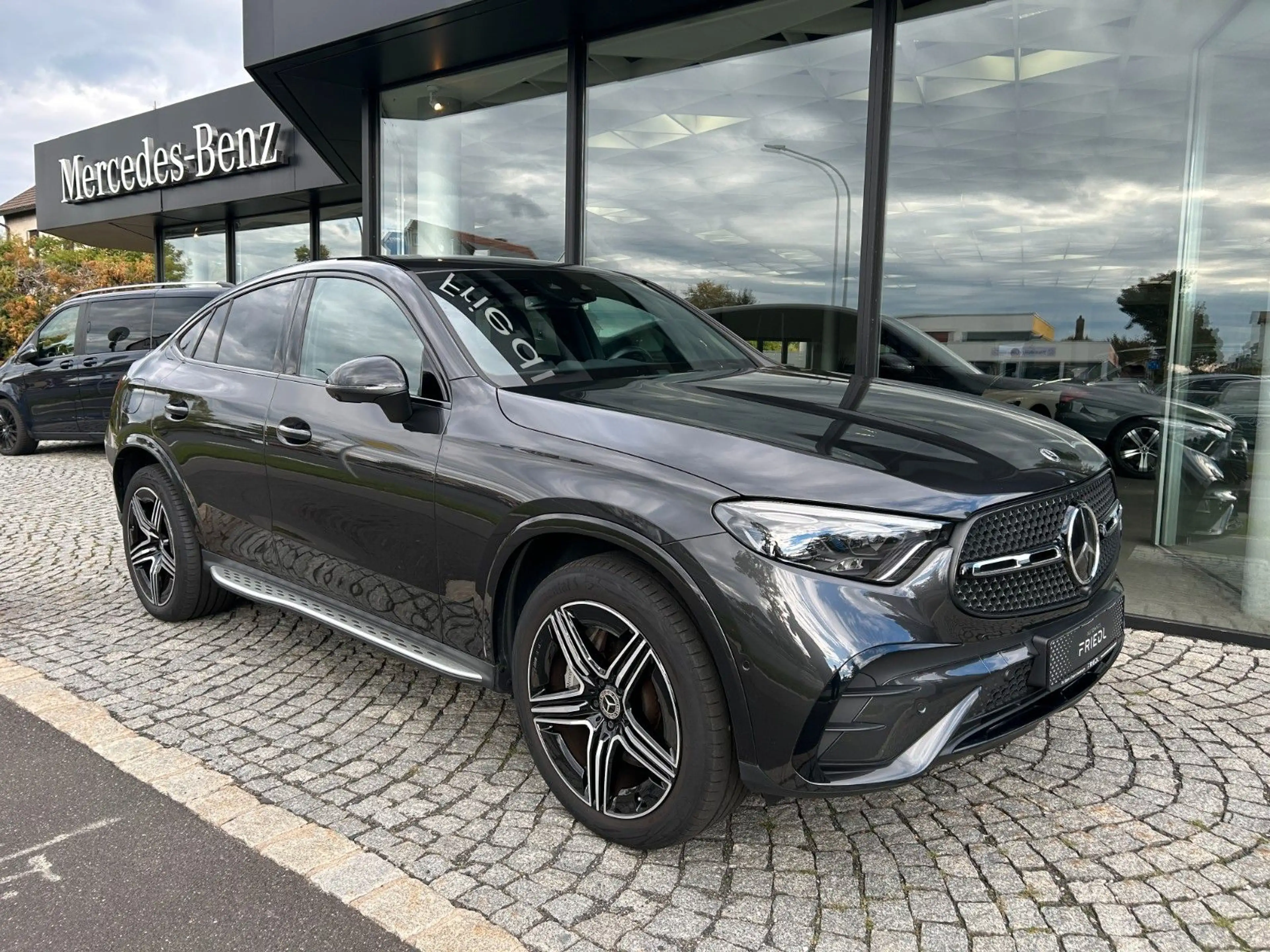 Mercedes-Benz GLC 300 de 4M Coupe,WINTER,360,AMG,DIGITAL — photo 4