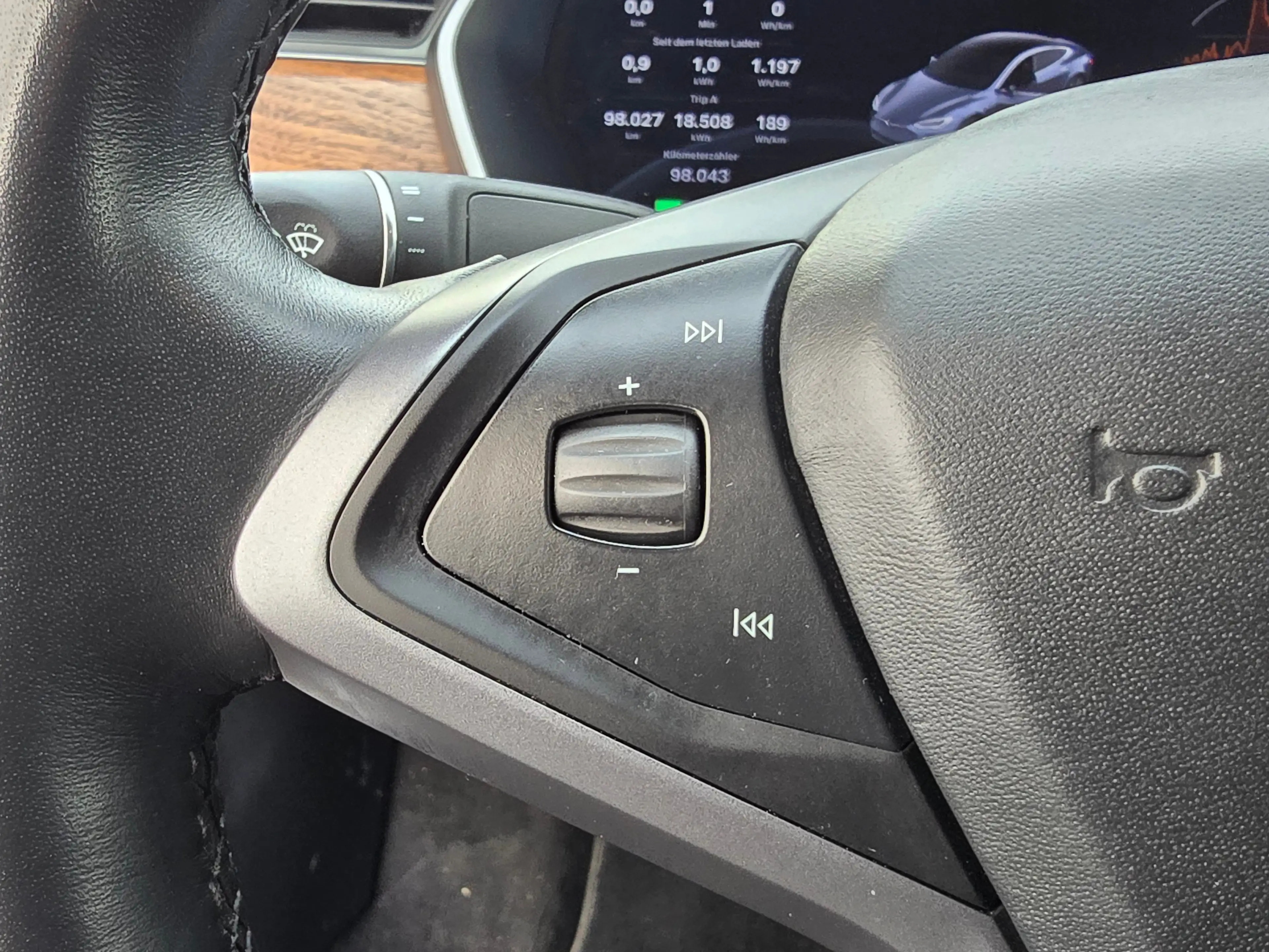 Tesla Model S Maximale Reichweite 100kWh Top* Kredit* Leder*Navi — photo 15
