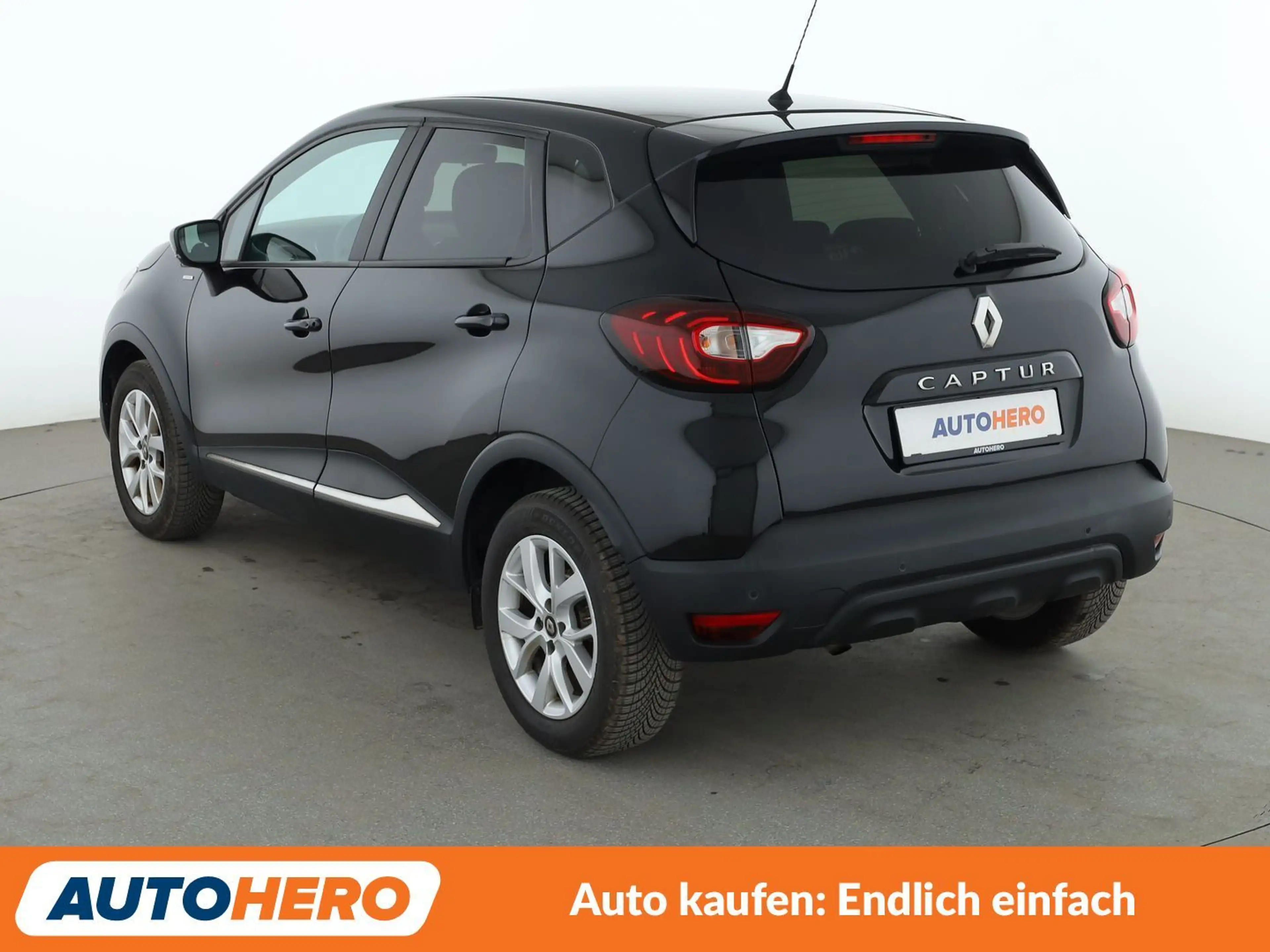 Renault Captur 0.9 Energy Limited *NAVI*TEMPO*PDC*SHZ*KLIMA* — photo 4