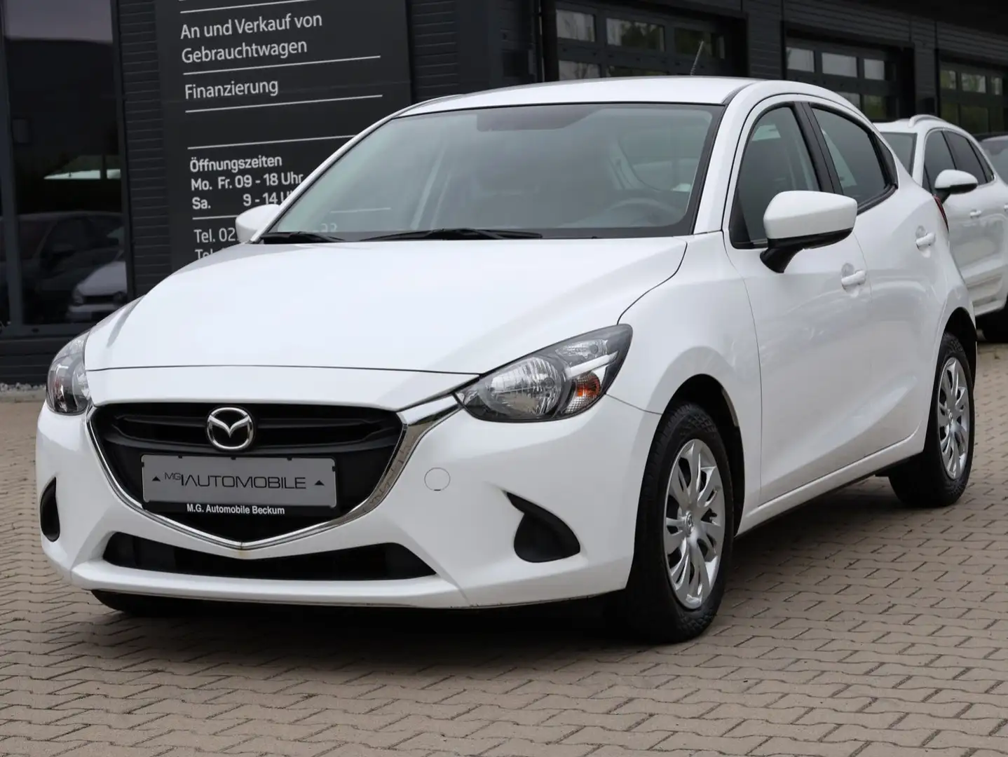 Mazda 2 Lim. 1.5 SKYACTIV-G Prime-Line - 58.950 KM Bianco - 2
