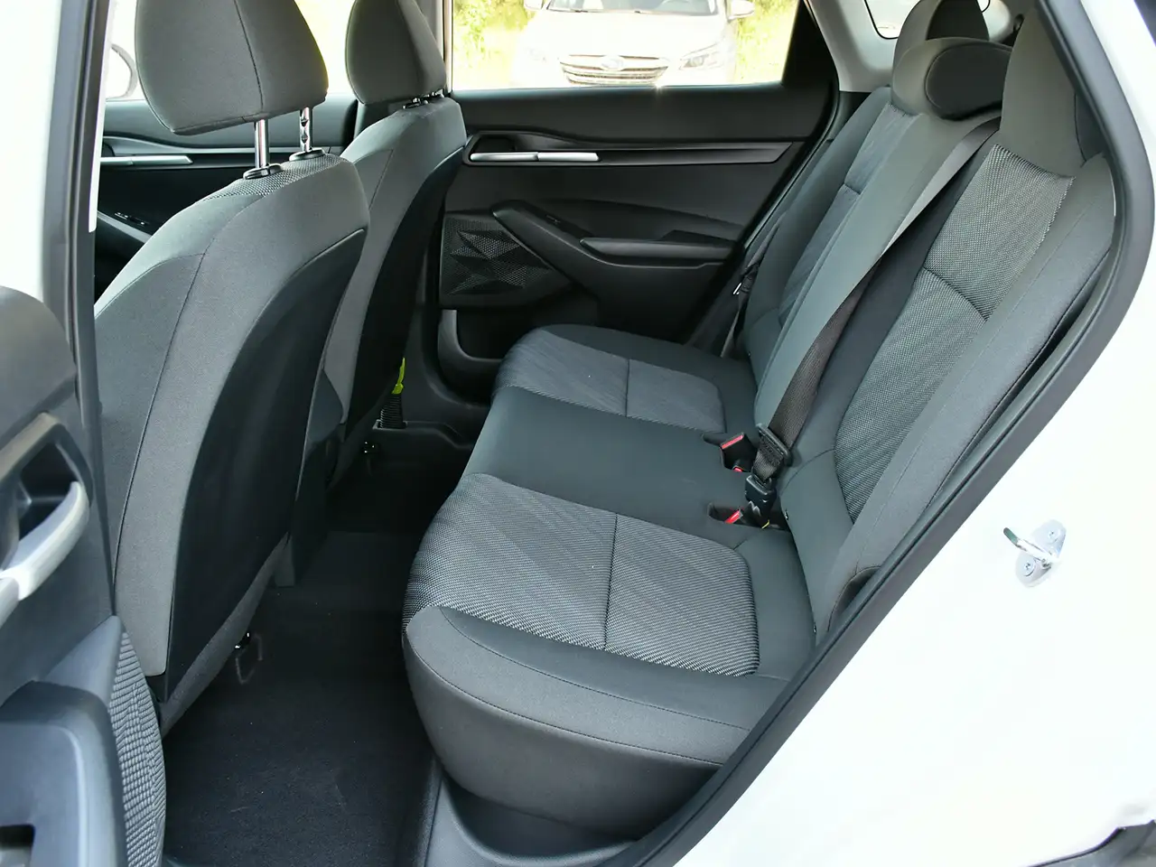 Kia Seltos снимка Kia Seltos
