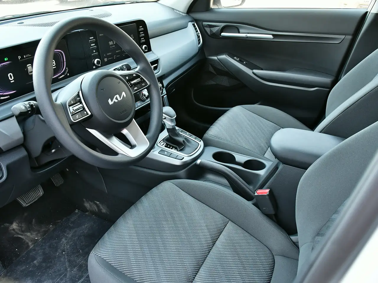Kia Seltos снимка Kia Seltos