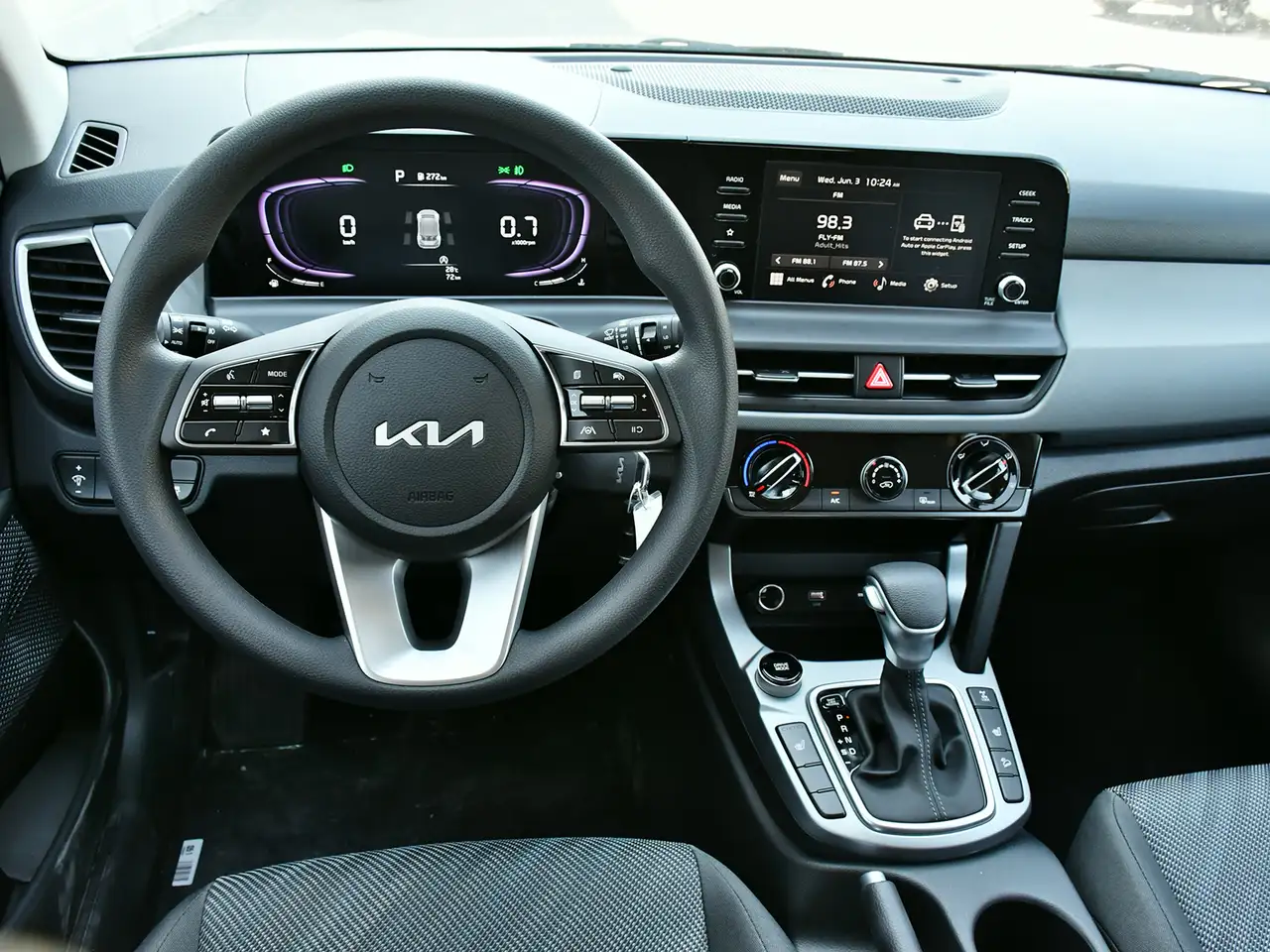 Kia Seltos снимка Kia Seltos