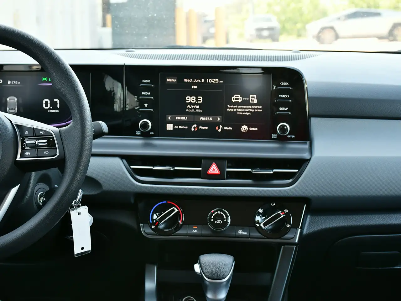 Kia Seltos снимка Kia Seltos