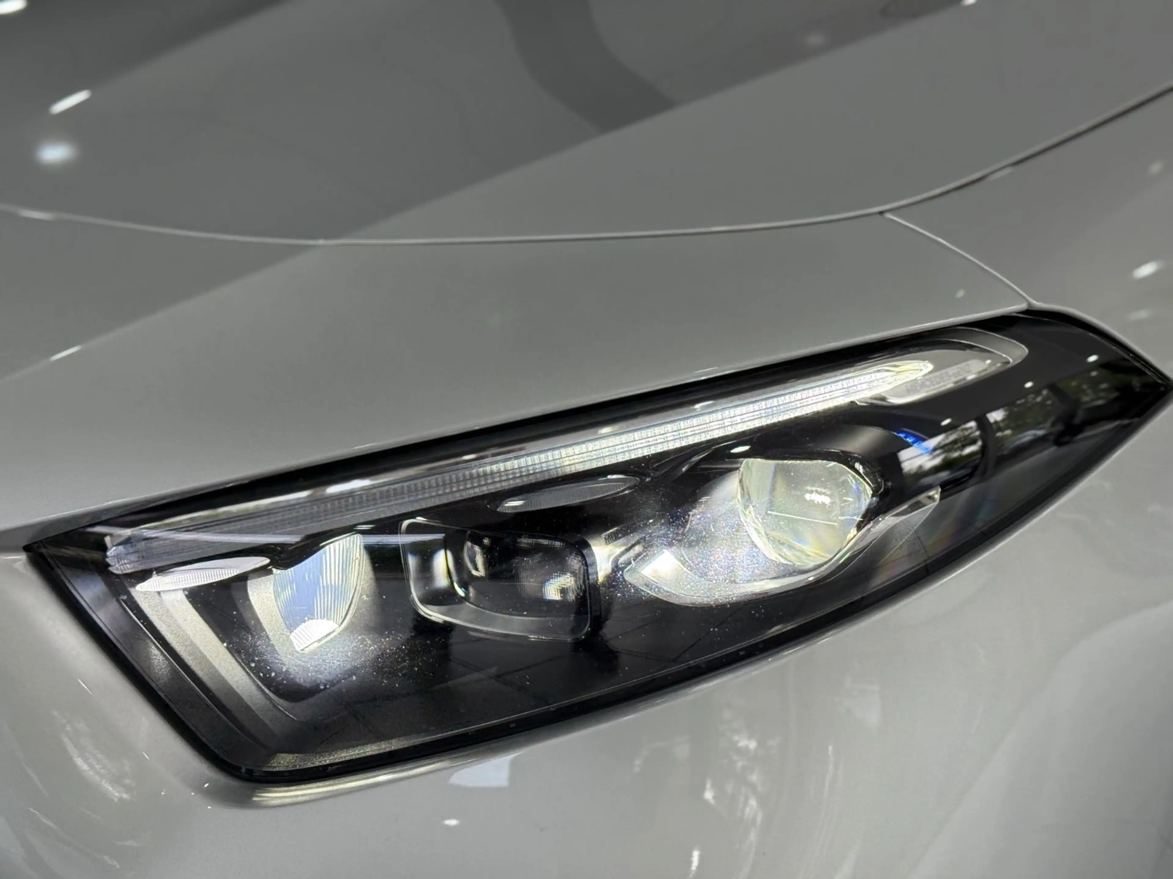 Mercedes-Benz A 250 e*AMG*PANO*MEMORY*HEADUP*360*MBEAM*KEYLESS* — photo 12