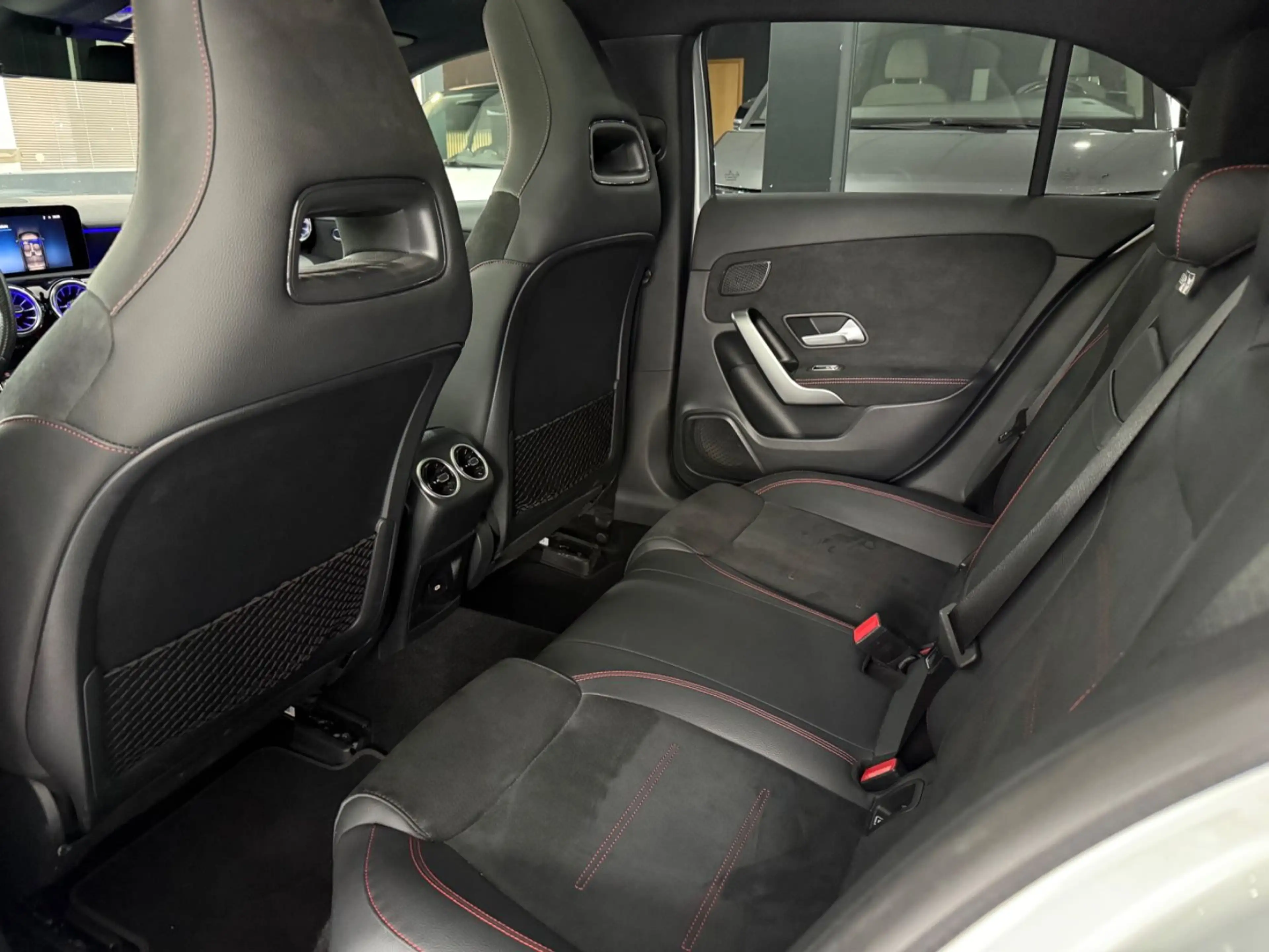 Mercedes-Benz A 250 e*AMG*PANO*MEMORY*HEADUP*360*MBEAM*KEYLESS* — photo 8