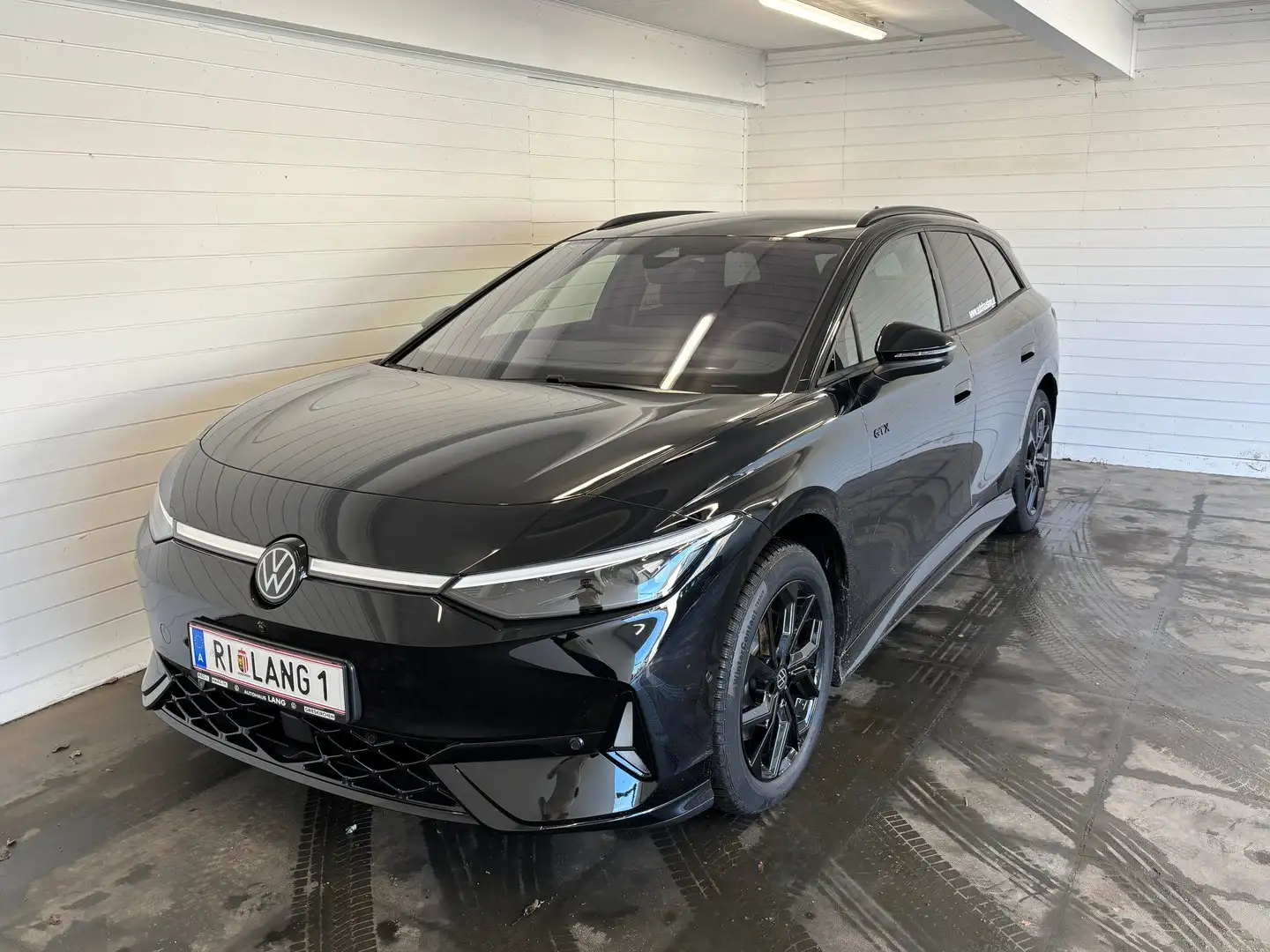 Volkswagen ID.7 Tourer GTX 4MOTION 250 kW Business Schwarz - 1