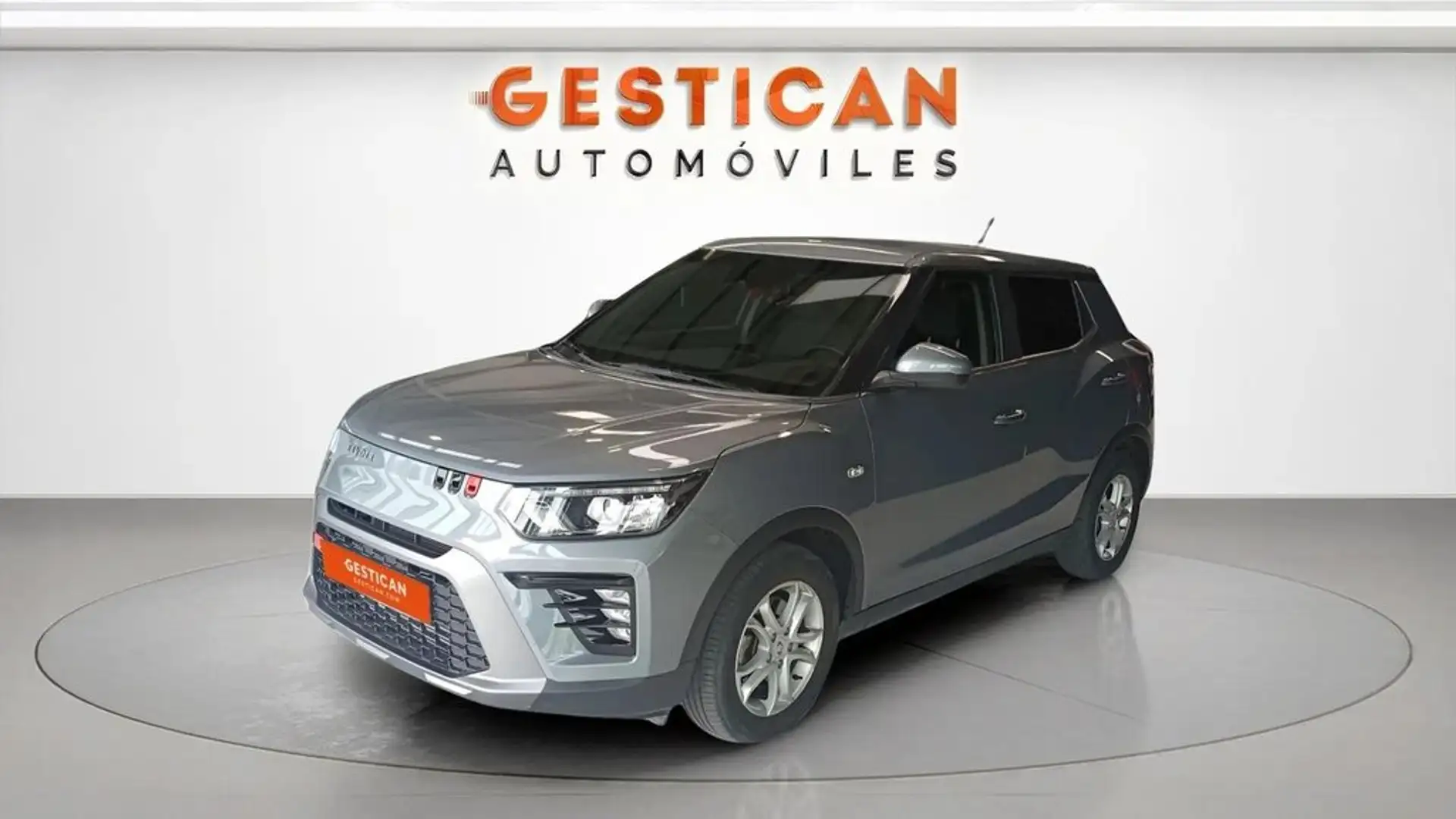 SsangYong Tivoli G15 Urban Plus LP 4x2 Gris - 1