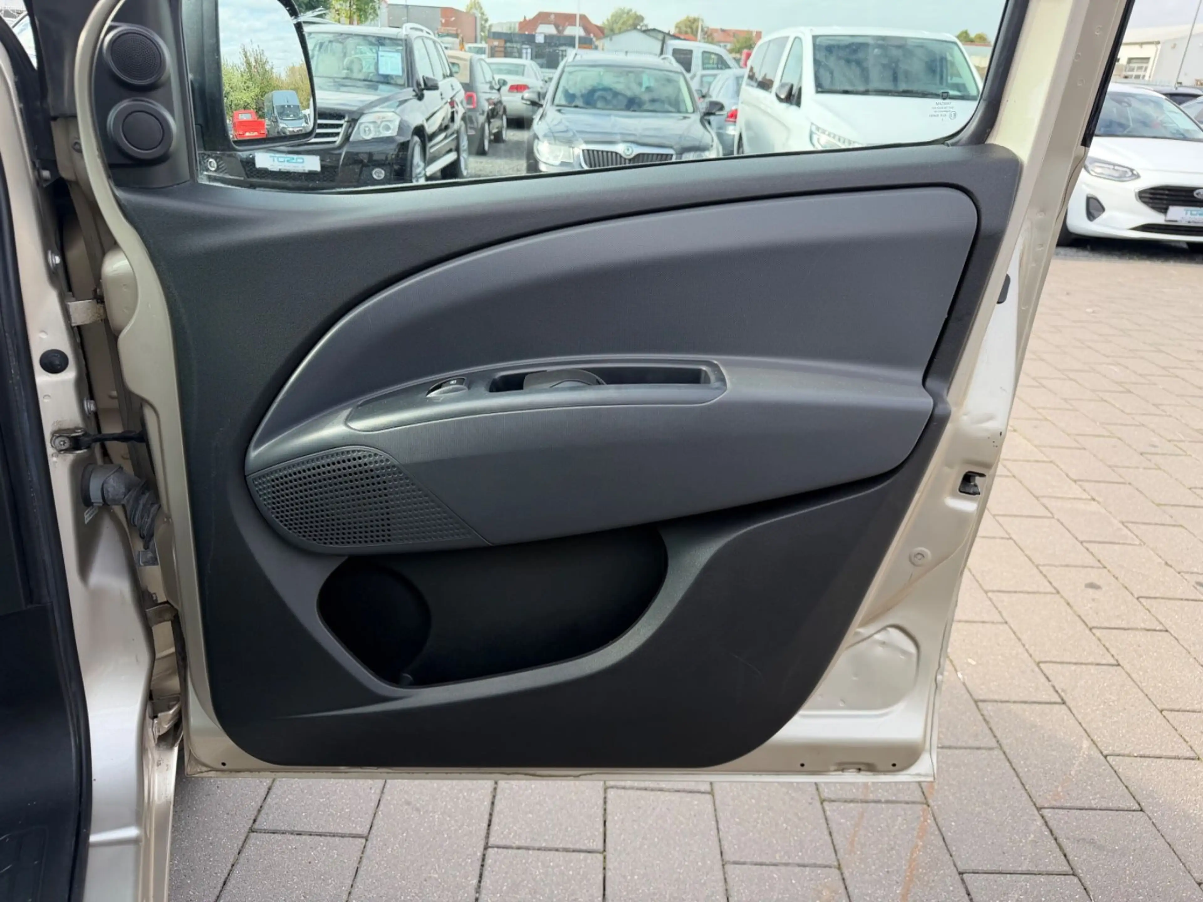 Fiat Doblo Dynamic*HOCHDACH*ROLLSTUHL*1.HAND*KLIMA* — photo 12