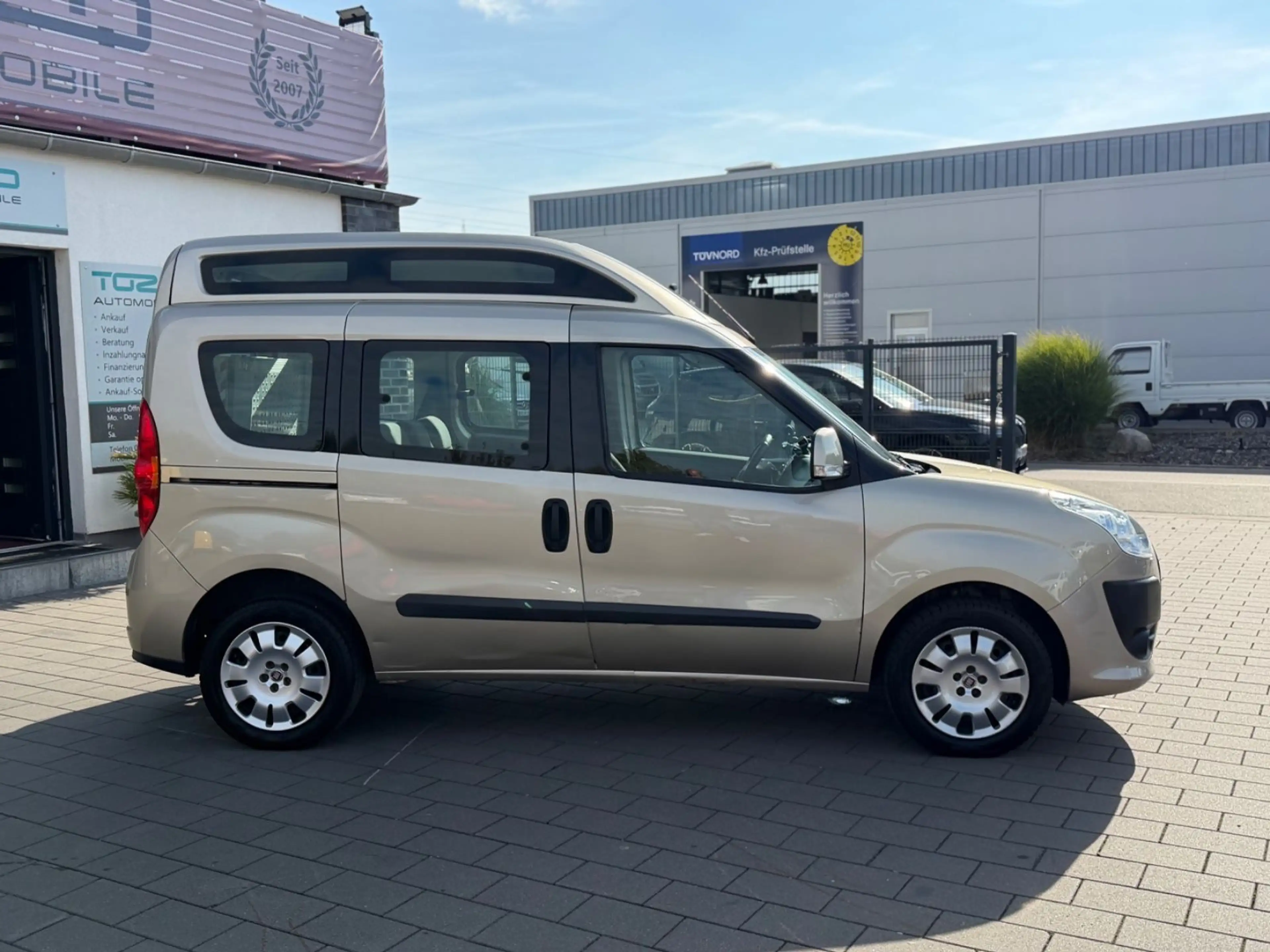 Fiat Doblo Dynamic*HOCHDACH*ROLLSTUHL*1.HAND*KLIMA* — photo 9