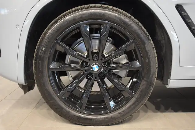 BMW X4 xDrive 20d 48 V Aut. Ansicht 4