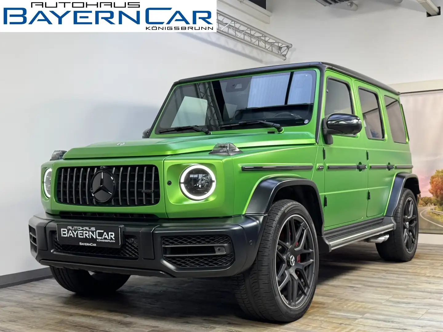 Mercedes-Benz G 63 AMG Manufaktur Entertain Performance Night Vert - 1