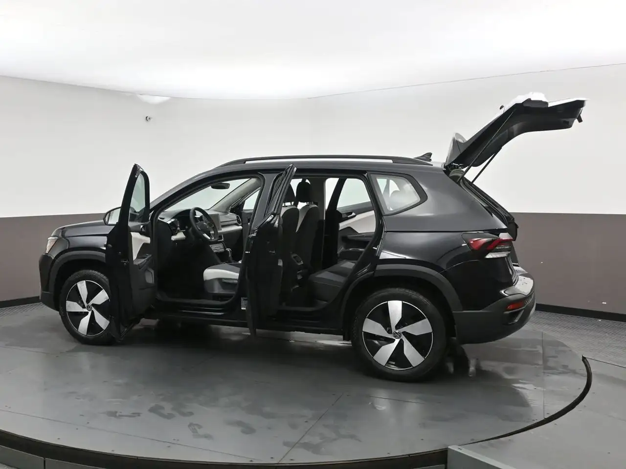 Volkswagen Taos снимка Volkswagen Taos