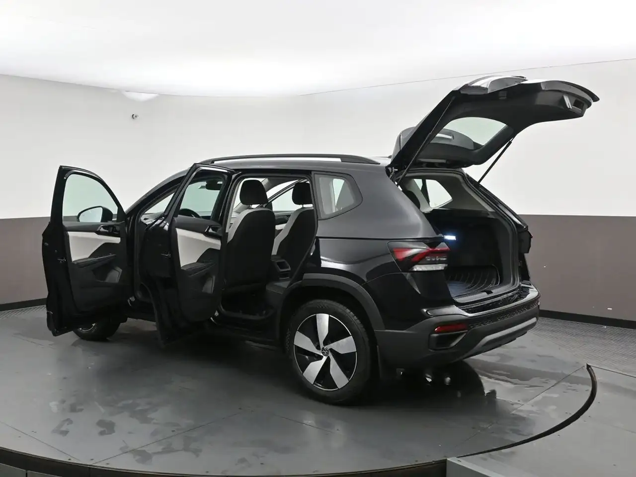 Volkswagen Taos снимка Volkswagen Taos