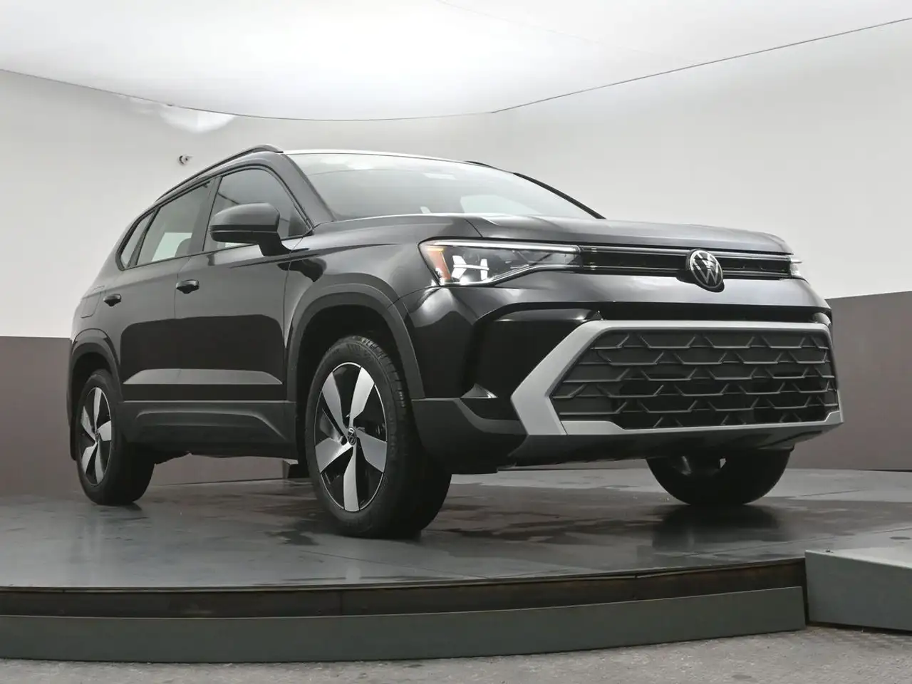 Volkswagen Taos снимка Volkswagen Taos