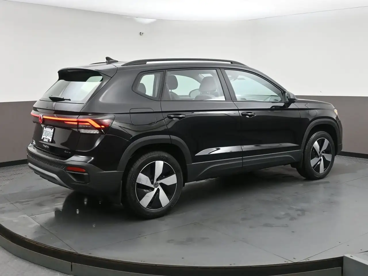 Volkswagen Taos снимка Volkswagen Taos