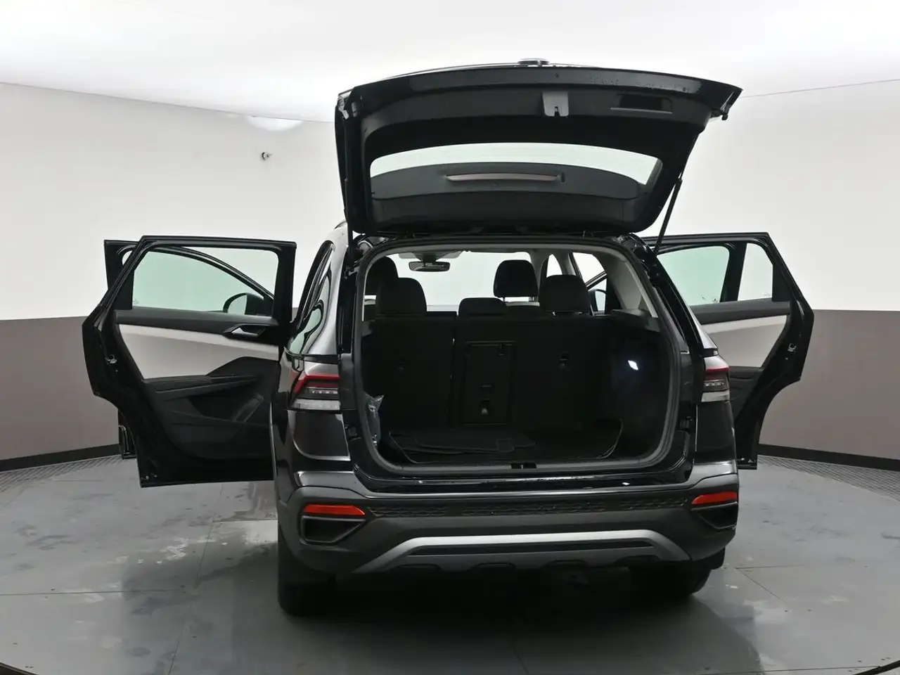 Volkswagen Taos снимка Volkswagen Taos