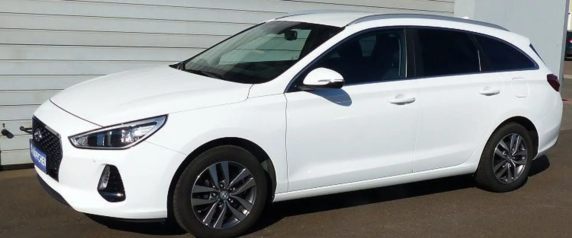 Hyundai i30 1.0 T-GDI  Top Gepflegt mit Superausstattung Weiß - 1